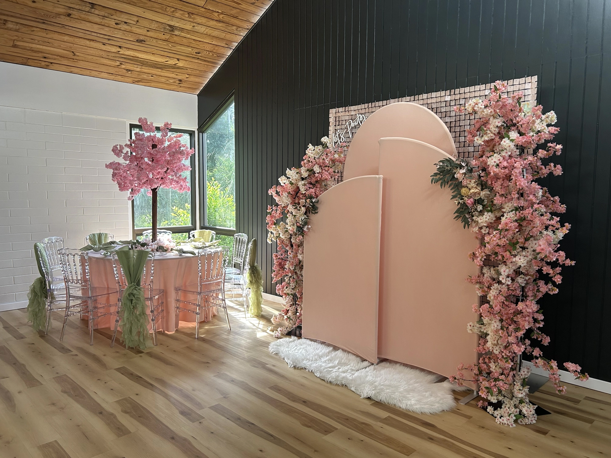 Festive quinceañera table setting pink green theme